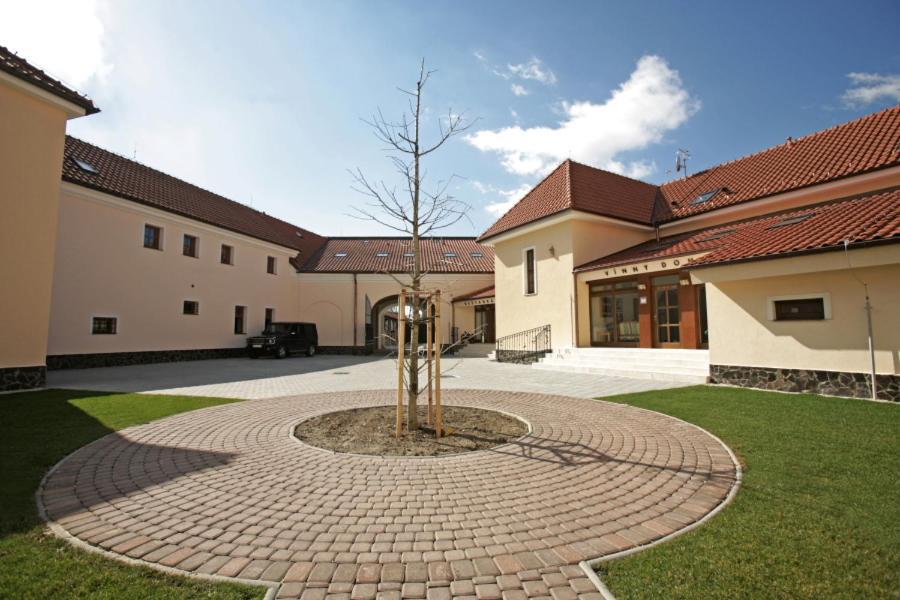 Chateau Krakovany المظهر الخارجي الصورة