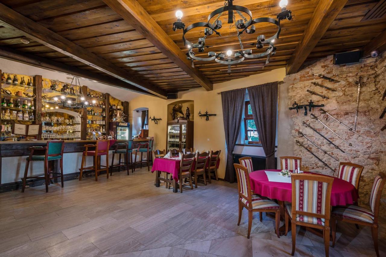 Chateau Krakovany المظهر الخارجي الصورة