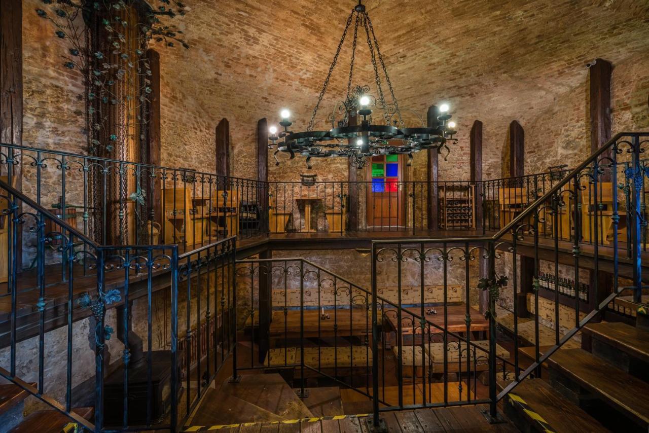 Chateau Krakovany المظهر الخارجي الصورة