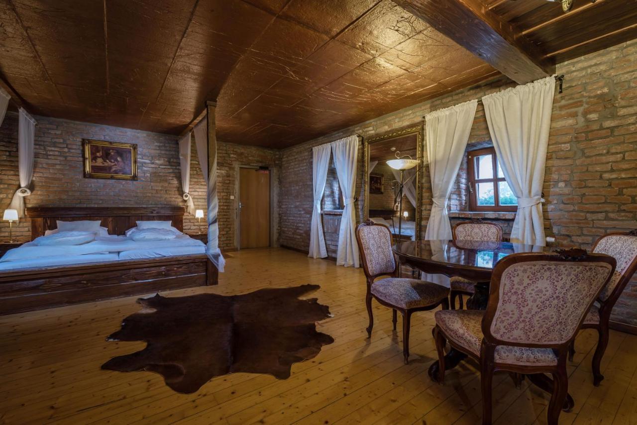 Chateau Krakovany المظهر الخارجي الصورة